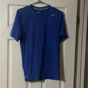 Nike dry fit (small)